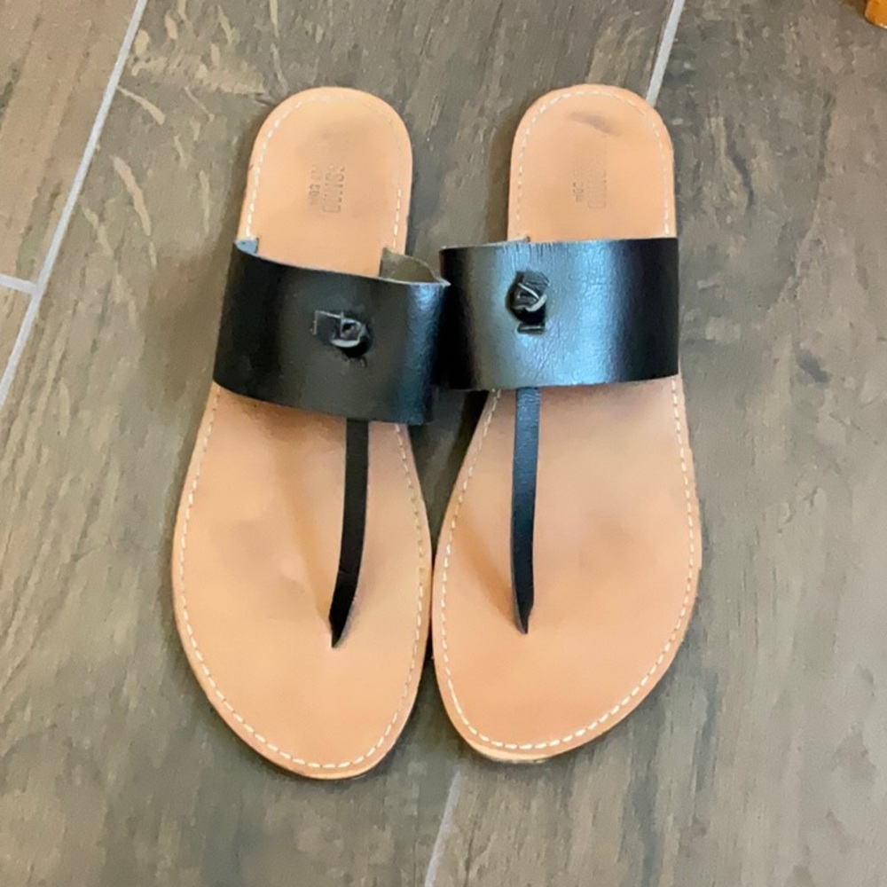 Mossimo Black T-Strap Sandal